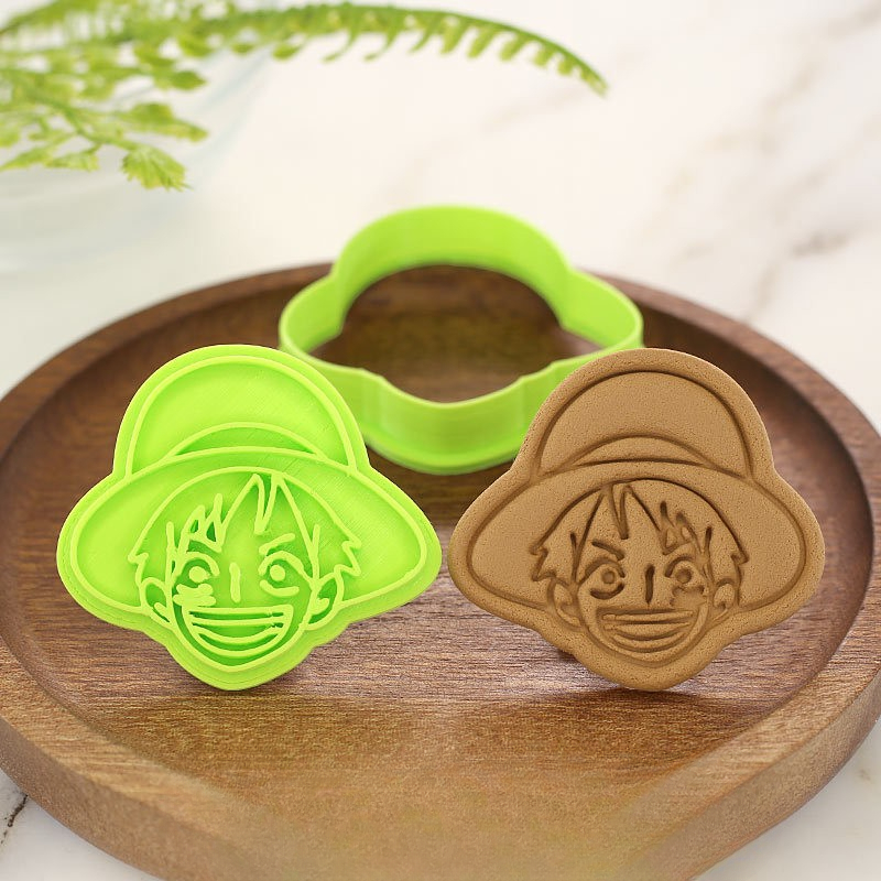 Kitchen Gadgets Gift - Tek Parça Pişirme Kalıbı Luffy Zoro